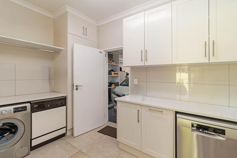 To Let 2 Bedroom Property for Rent in Zwaanswyk Western Cape